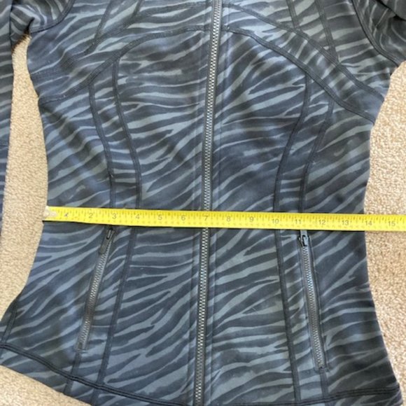Lululemon Define Jacket Le Tigre Camo Deep Coal Multi Size 6 - Picture 4 of 5
